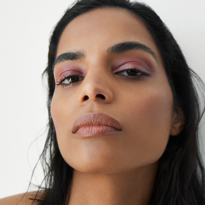 Manasi-7-All-Over-Colour-Dianthus-Model