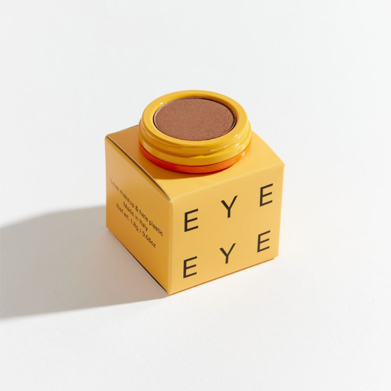 Velvet Eyeshadow - Hazelnut